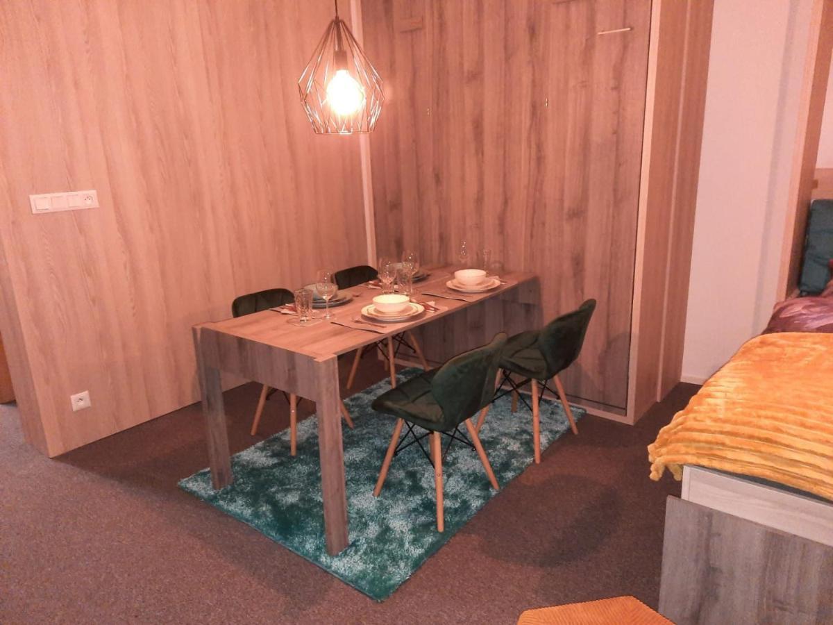 Bešeňová Apartman Artemis מראה חיצוני תמונה
